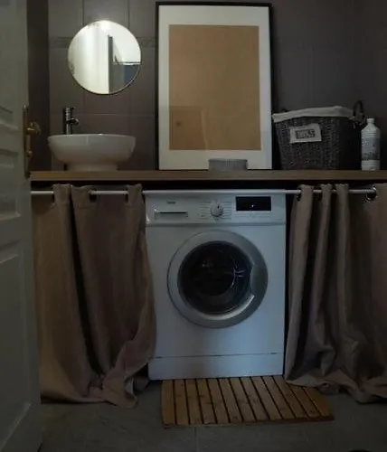 La Business Class - Standing - Tramway - Parking *