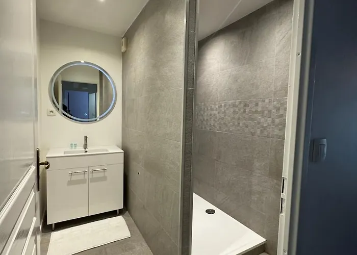 La Business Class - Standing - Tramway - Parking Appartement